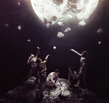 make  moon