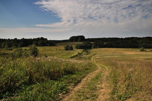 The road to the village of Talks
