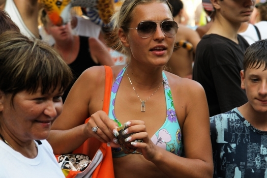 face in the crowd