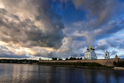 Pskov Kremlin at sunset