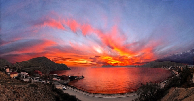 sunset spread its wings in the sky