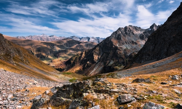 Valley Dzhalpakol