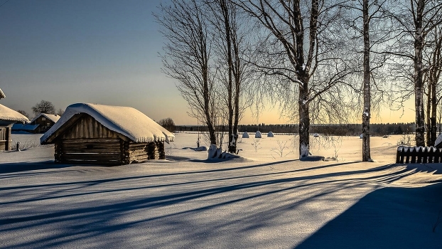 Winter shadows of the village ...