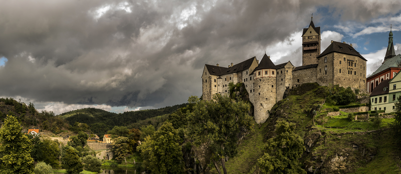 Loket Castle