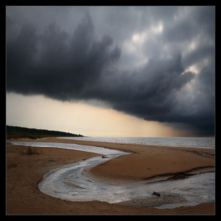 The storm over the sea