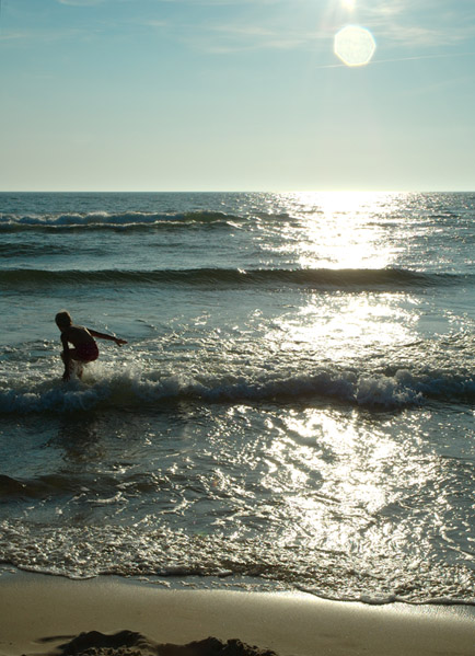 Bouncing on the waves