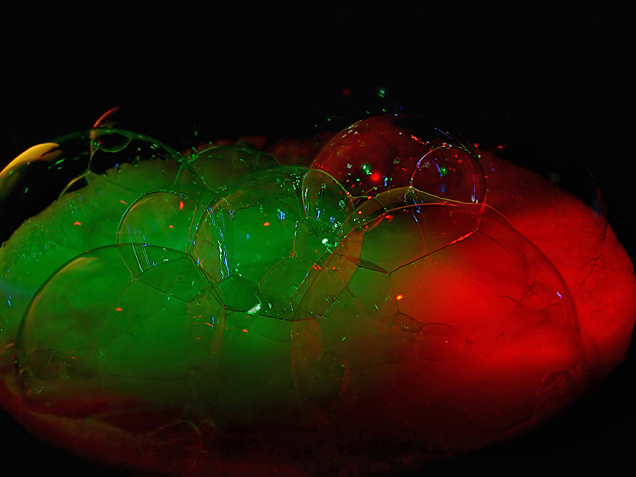 Children's games - bubbles - "Red, Green ..."