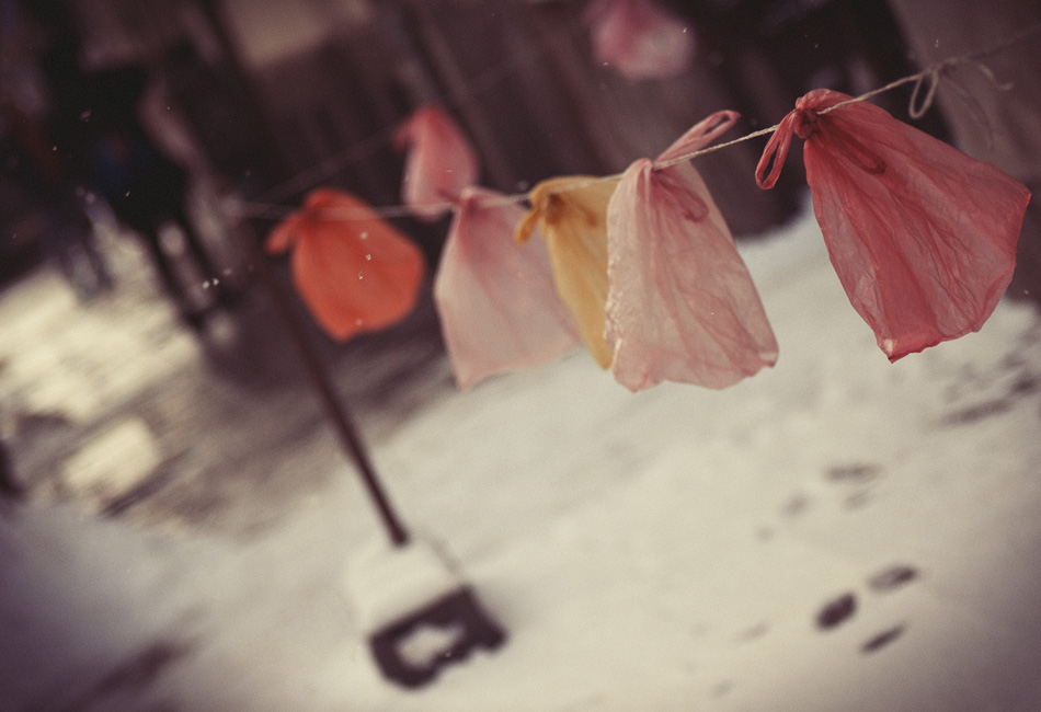 traces