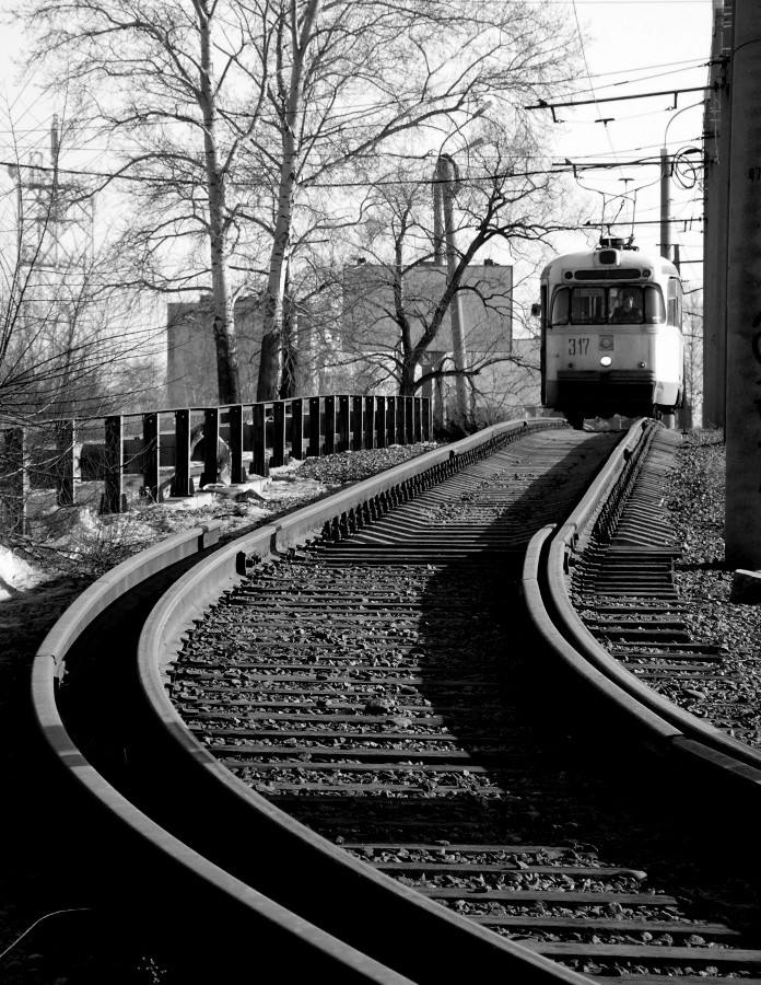 tram went ...