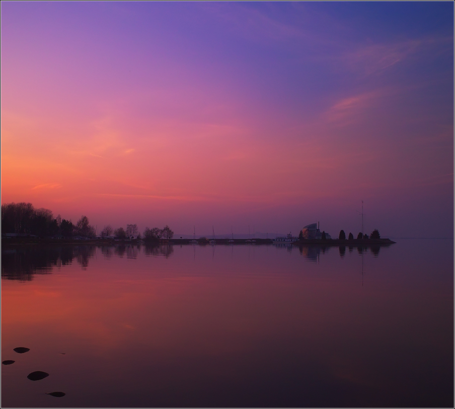 / In the quiet Sunset
