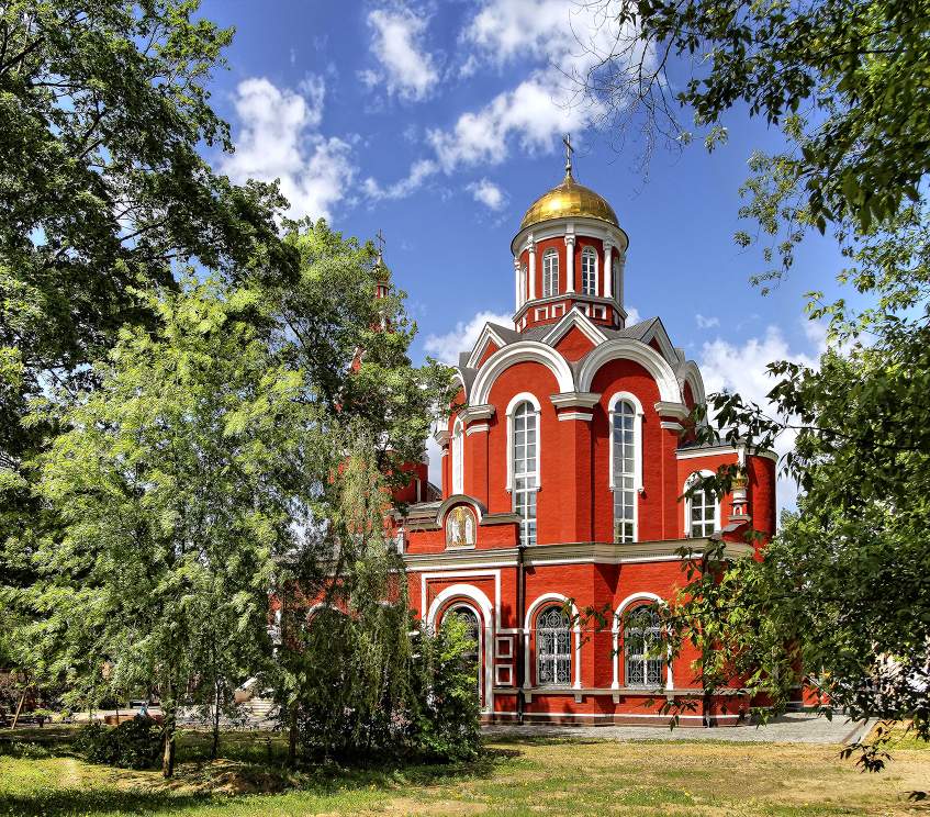 Moscow petrovsky park. Москва Петровский парк Церковь. Благовещенская Церковь Петровский парк. Благовещенский храм в Москве в Петровском парке. Благовещенская Церковь Благовещенский парк.