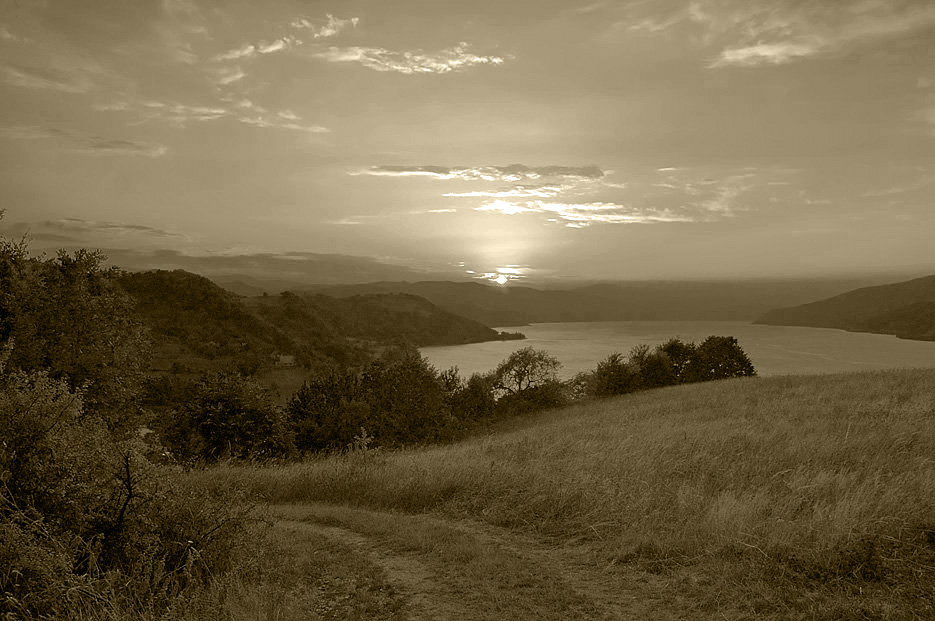 In the evening on the Danube