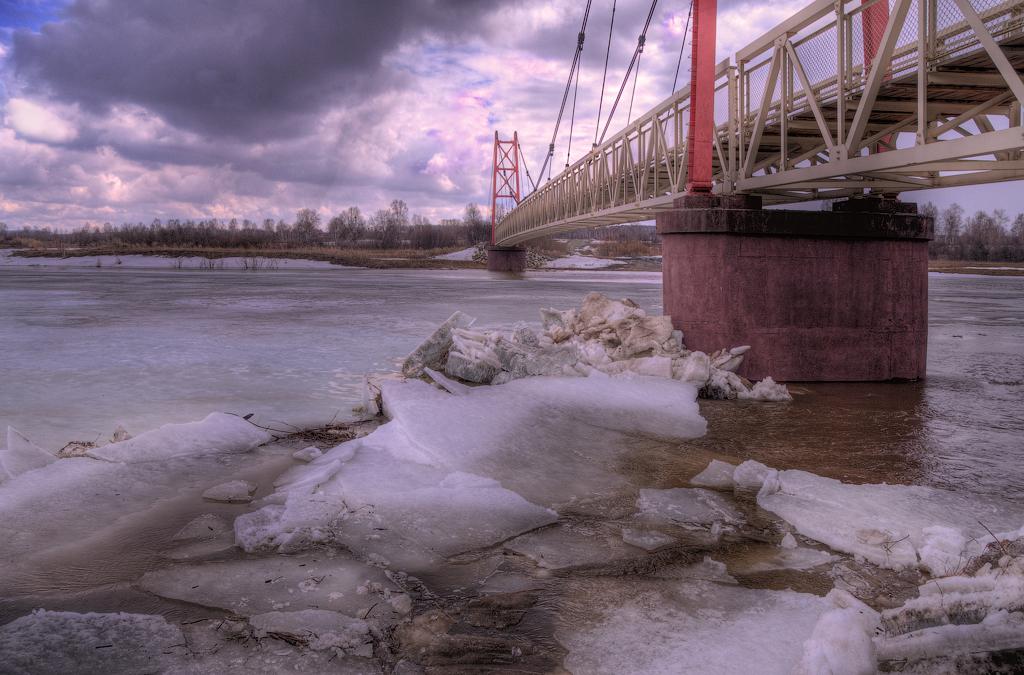 Ice drift on r.Inya