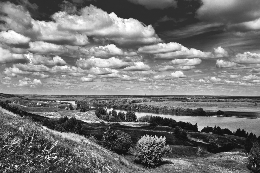 The upper coast of the river Oka