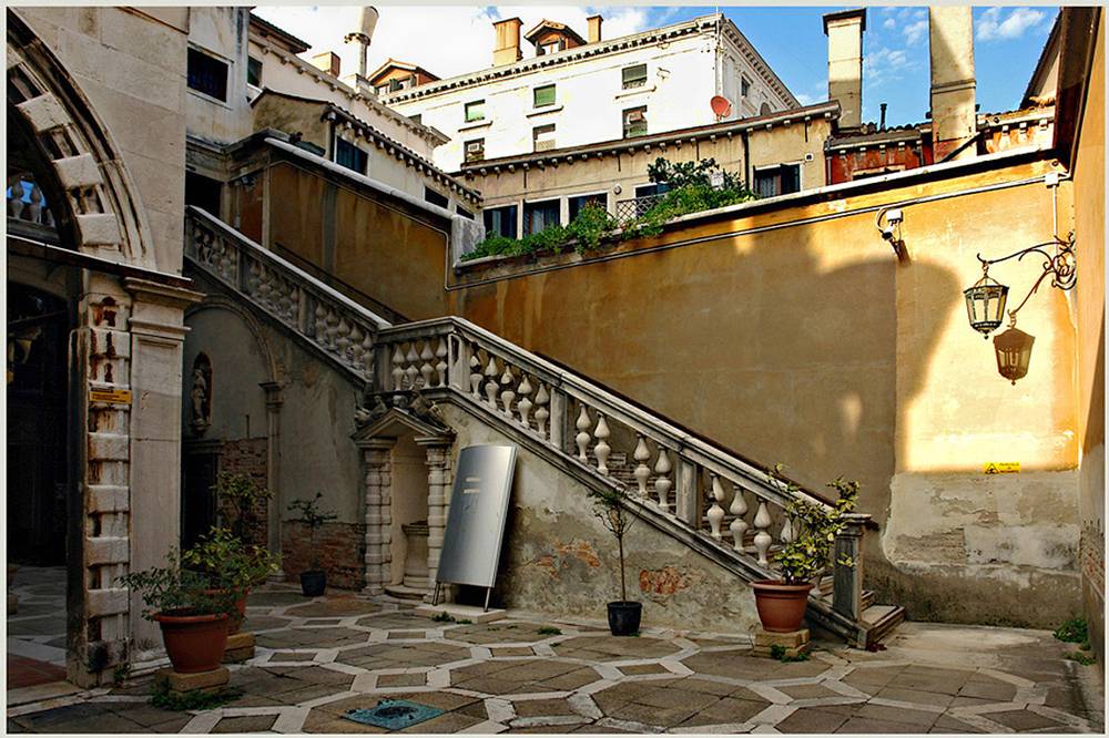 Venetian courtyard