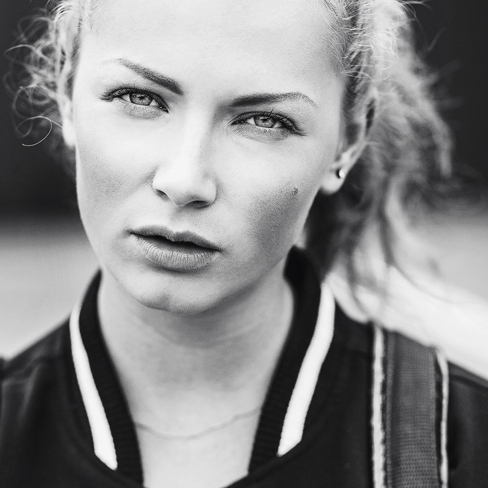 bewitching look