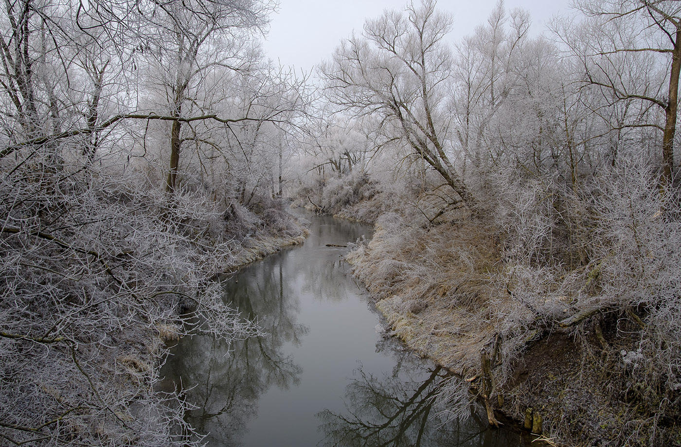 In the morning froze slightly