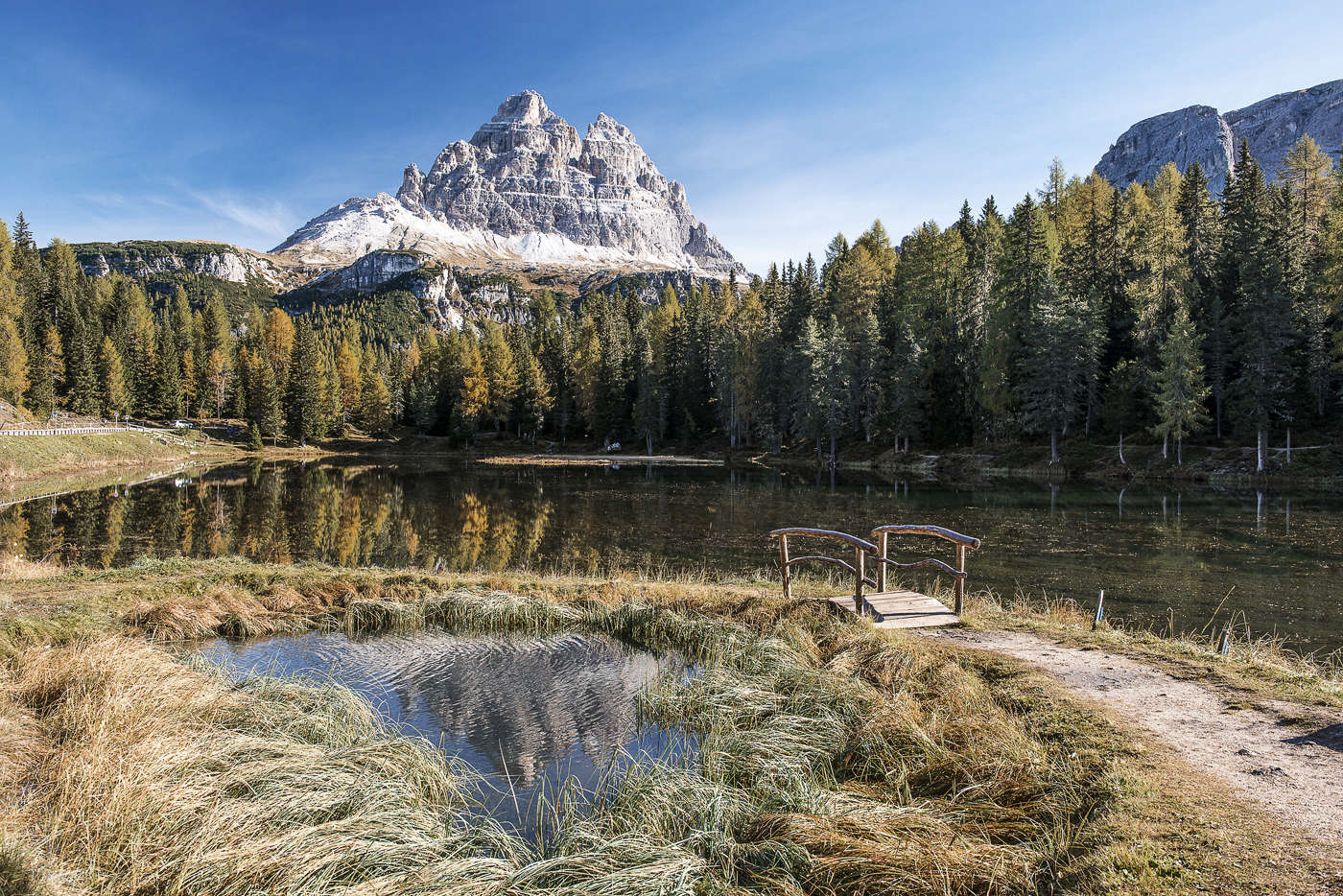 Bright autumn in the Alps.