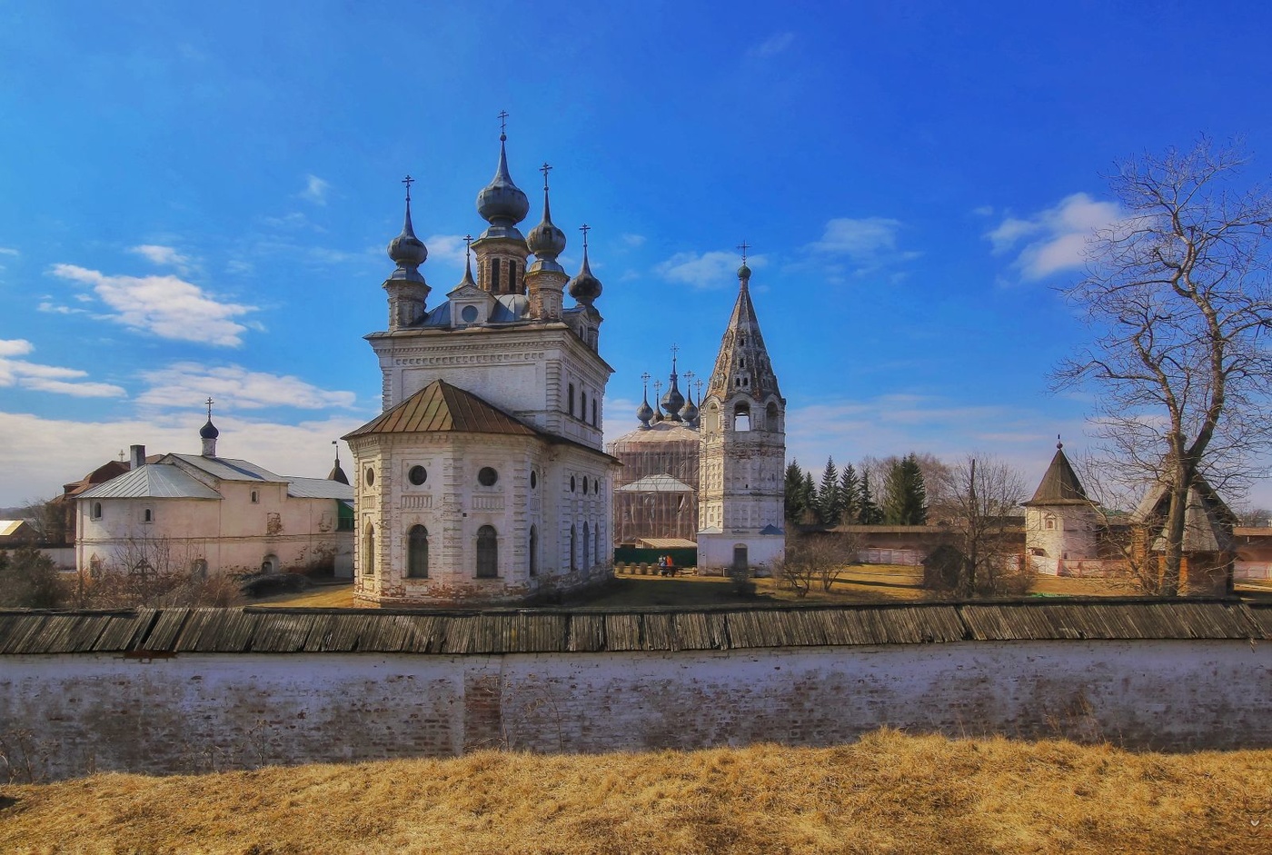 Юрьев польский фото. Михайло-Архангельский монастырь. Архангельский монастырь Юрьев-польский. Юрий польский Михайло-Архангельский монастырь. Юрьев-польский монастырь Михаило-Архангельский.