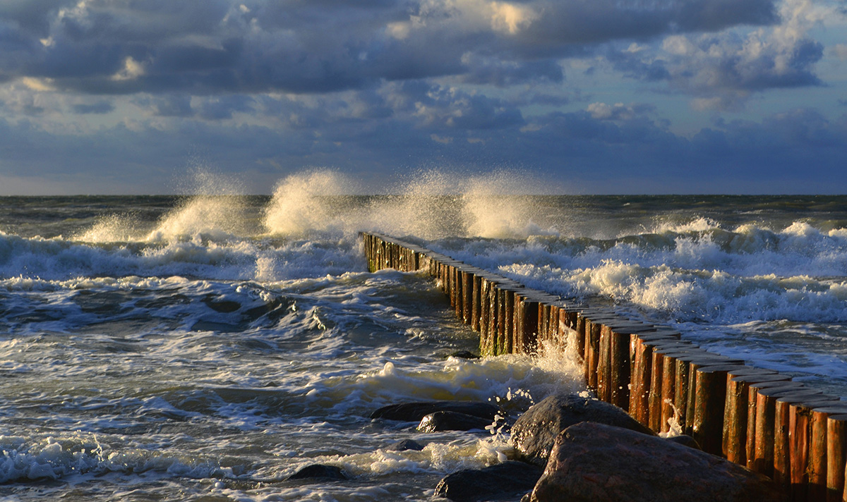 agitated sea