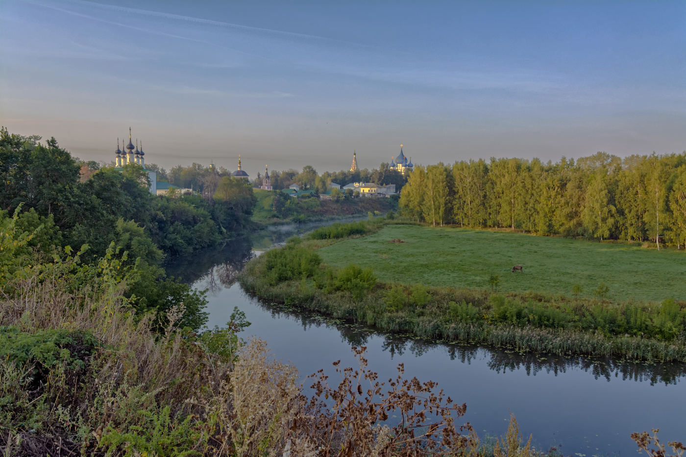 Автор московской. Утро русский городок. Moscow.Salnikov. Сальниково город. Гододке.