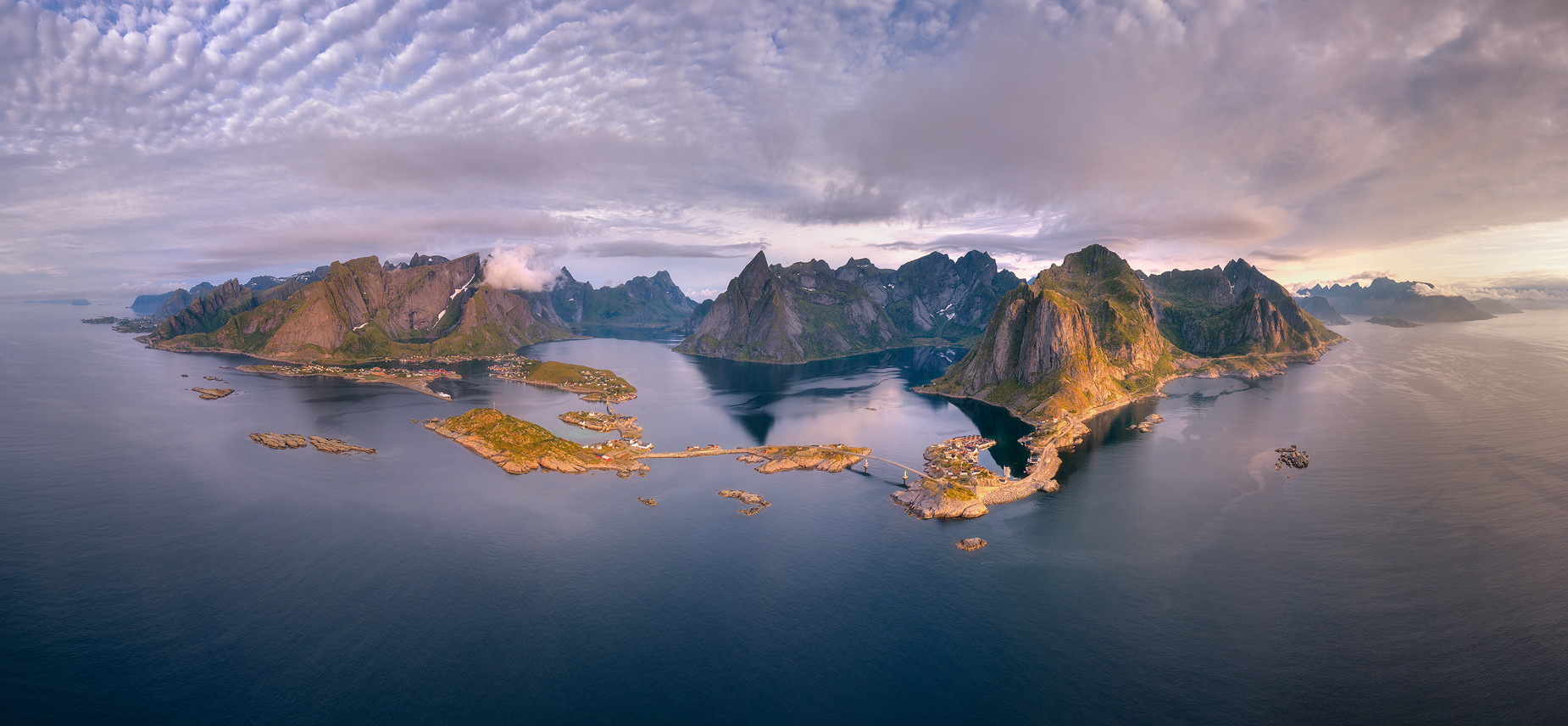 Islands in the ocean