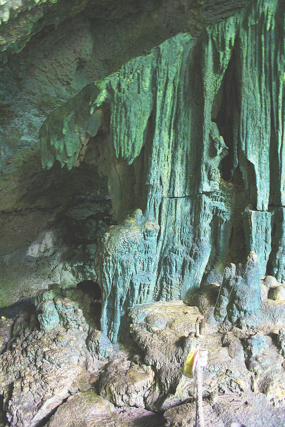 KUZA CAVE
